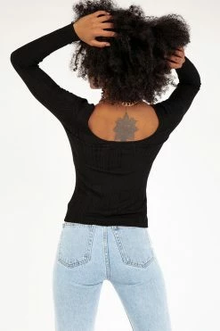 DISSH Boutiques KNITTED MY WAY BLACK KNIT TOP