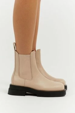 ALIAS MAE SEAN CREAM BOOT