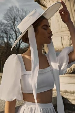 DISSH Boutiques AISLE WHITE LINEN SLEEVED TOP TOPS