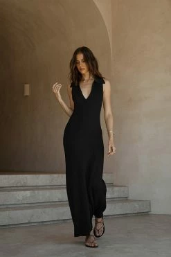 DISSH Boutiques FENTON BLACK COLLARED MIDI DRESS CLOTHING