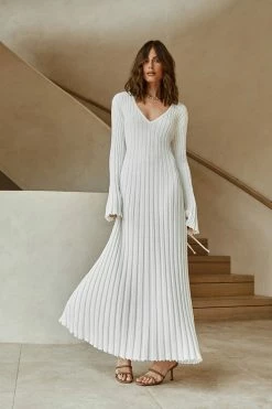 DISSH Boutiques REIGN WHITE SLEEVED KNIT MIDI DRESS