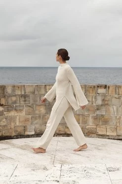 DISSH Boutiques HENLEY STONE KNIT PANT