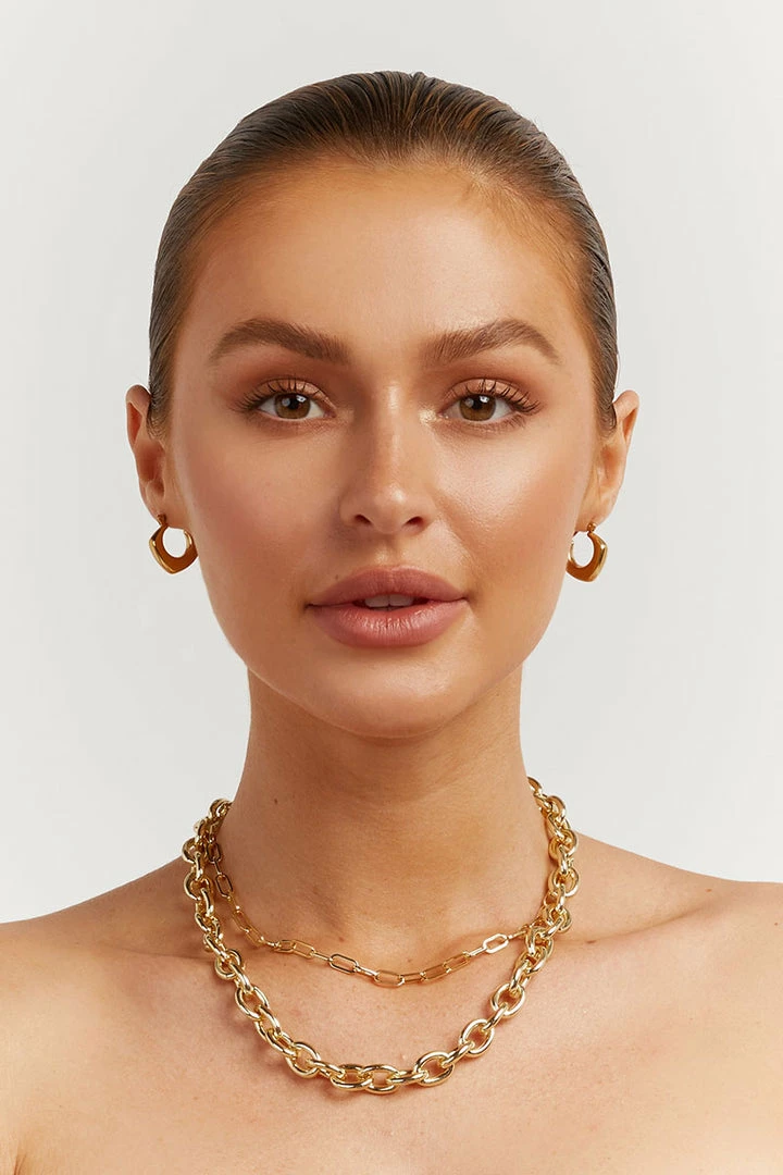 Deals ๐ DISSH Boutiques CHANTELMULT CHAIN GOLD NECKLACE โญ 2 DISSH Boutiques CHANTELMULT CHAIN GOLD NECKLACE