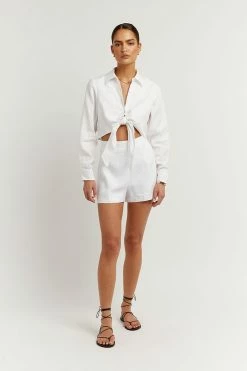DISSH Boutiques JESSIE WHITE LINEN SHORT CLOTHING