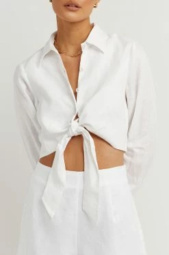 DISSH Boutiques JESSIE WHITE LINEN SHORT CLOTHING