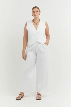 DISSH Boutiques BANKS WHITE LINEN VEST