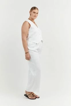 DISSH Boutiques BANKS WHITE LINEN VEST