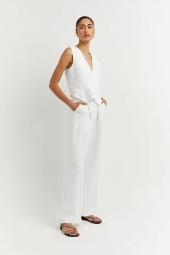 DISSH Boutiques BANKS WHITE LINEN VEST