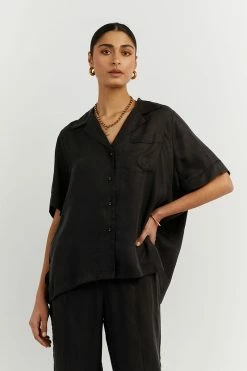 DISSH Boutiques CAMPBELL BLACK SHORT SLEEVE SHIRT