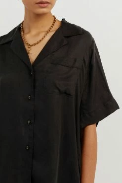 DISSH Boutiques CAMPBELL BLACK SHORT SLEEVE SHIRT