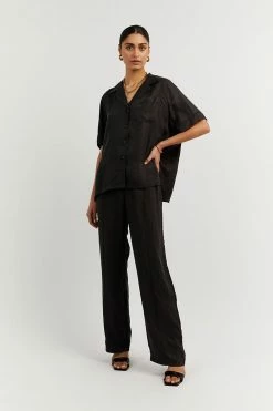 DISSH Boutiques CAMPBELL BLACK SHORT SLEEVE SHIRT