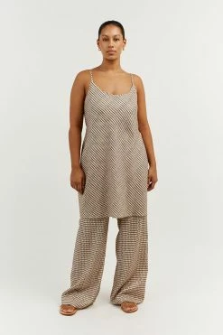 DISSH Boutiques THE BUMP FRIENDLY EDIT ALFIE BEIGE SWIRL TUNIC TOP