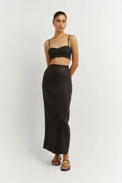 DISSH Boutiques CLOTHING VIENNA BLACK LINEN CURVED CROP TOP