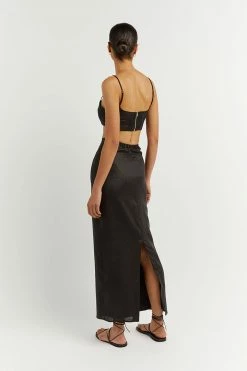 DISSH Boutiques CLOTHING VIENNA BLACK LINEN CURVED CROP TOP