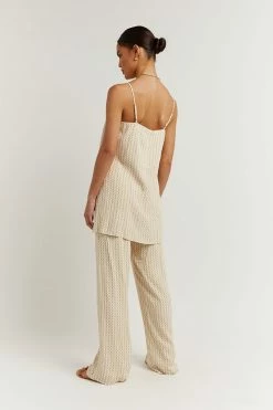 DISSH Boutiques MASON BEIGE GEO TUNIC TOP THE BUMP FRIENDLY EDIT