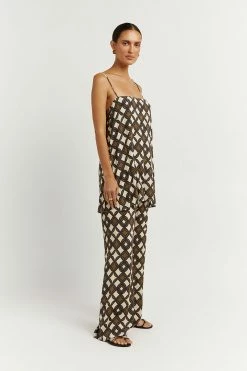 DISSH Boutiques GOSSE KHAKI GEO TUNIC TOP THE BUMP FRIENDLY EDIT