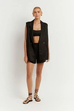 DISSH Boutiques ALBER BLACK LINEN SHORT