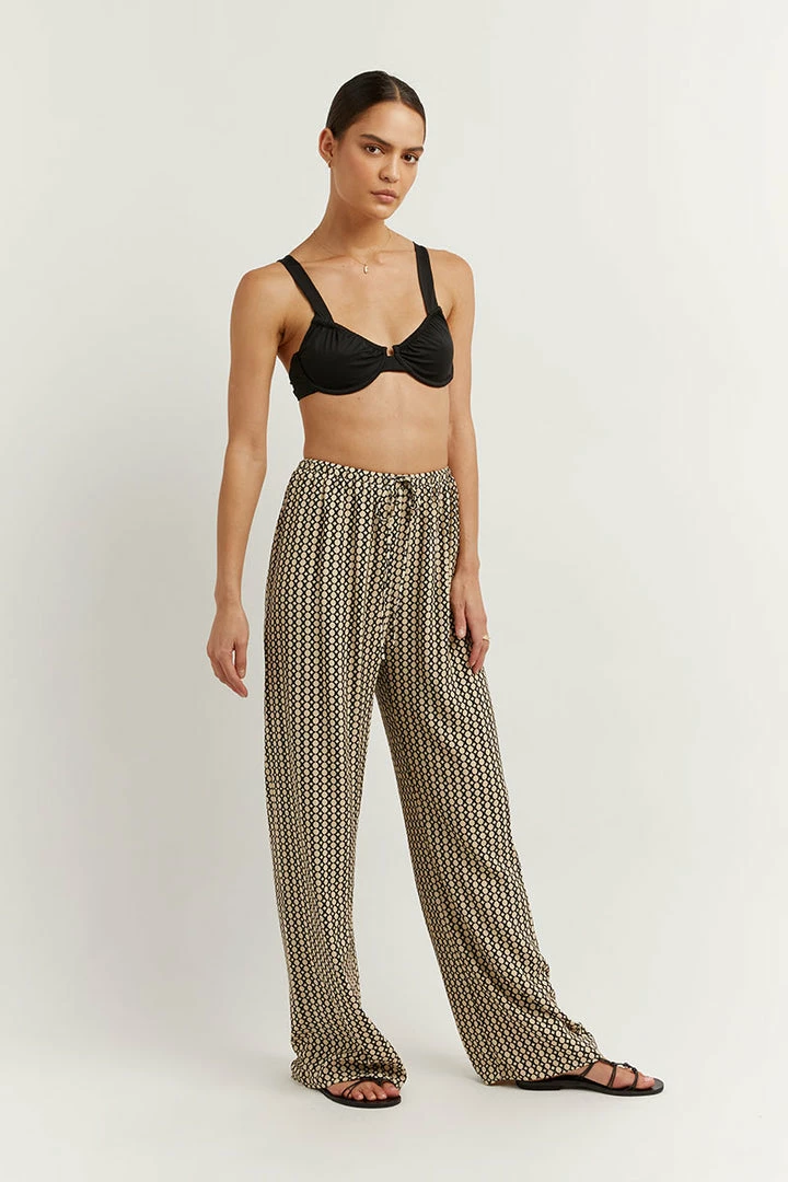 Top 10 ๐คฉ DISSH Boutiques SUNMOTION RUNWAY MARLOW BEIGE GEO DRAWSTRING PANT ๐ 4 DISSH Boutiques SUNMOTION RUNWAY MARLOW BEIGE GEO DRAWSTRING PANT