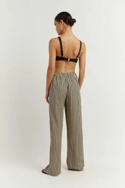 Top 10 ๐คฉ DISSH Boutiques SUNMOTION RUNWAY MARLOW BEIGE GEO DRAWSTRING PANT ๐ 11 DISSH Boutiques SUNMOTION RUNWAY MARLOW BEIGE GEO DRAWSTRING PANT