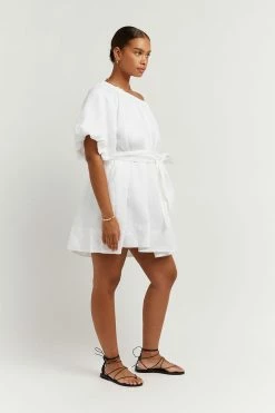 DISSH Boutiques THE BUMP FRIENDLY EDIT PIP WHITE LINEN DRESS