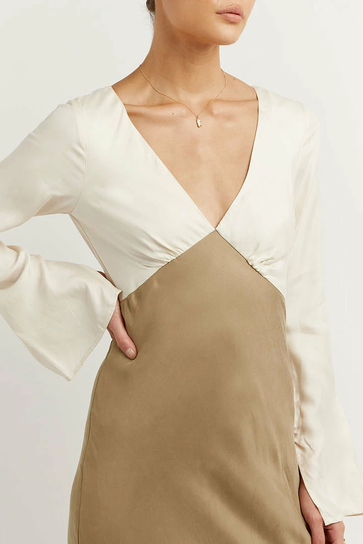 Flash Sale π₯ DISSH Boutiques CLOTHING SEREN GOLD TWO TONE SLEEVED π DRESS π€© 5 DISSH Boutiques CLOTHING SEREN GOLD TWO TONE SLEEVED DRESS