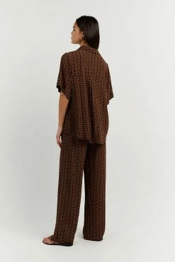 DISSH Boutiques CLOTHING FAME BLACK CHOC GEO VACATION SHIRT