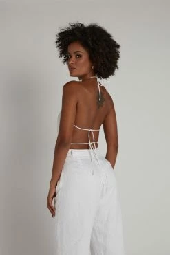 DISSH Boutiques JONES WHITE LINEN TIE CROP