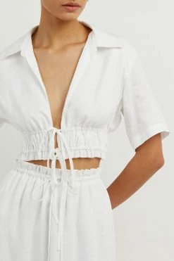 DISSH Boutiques MONTY WHITE LINEN CROPPED SHIRT
