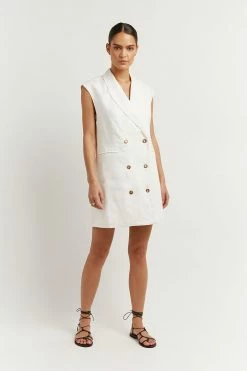 DISSH Boutiques LOGAN OFF WHITE LINEN BLAZER DRESS CLOTHING