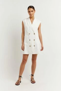 DISSH Boutiques LOGAN OFF WHITE LINEN BLAZER DRESS CLOTHING