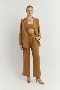 DISSH Boutiques KARLA CAMEL LINEN BLEND CROP