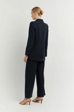 Flash Sale ๐ฅฐ DISSH Boutiques CLOTHING KARLA NAVY LINEN BLEND BLAZER โจ 10 DISSH Boutiques CLOTHING KARLA NAVY LINEN BLEND BLAZER