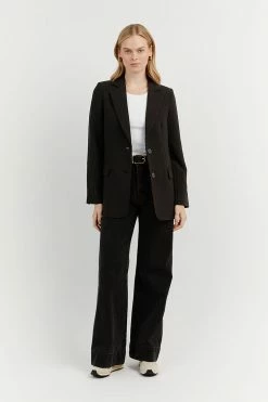 DISSH Boutiques KIRBY BLACK BLAZER