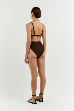 New ๐ DISSH Boutiques AMAYA CHOC TRIANGLE ๐ BIKINI TOP ๐งจ 10 DISSH Boutiques AMAYA CHOC TRIANGLE BIKINI TOP