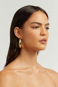 DISSH Boutiques Earrings EDITH GOLD HOOP EARRING