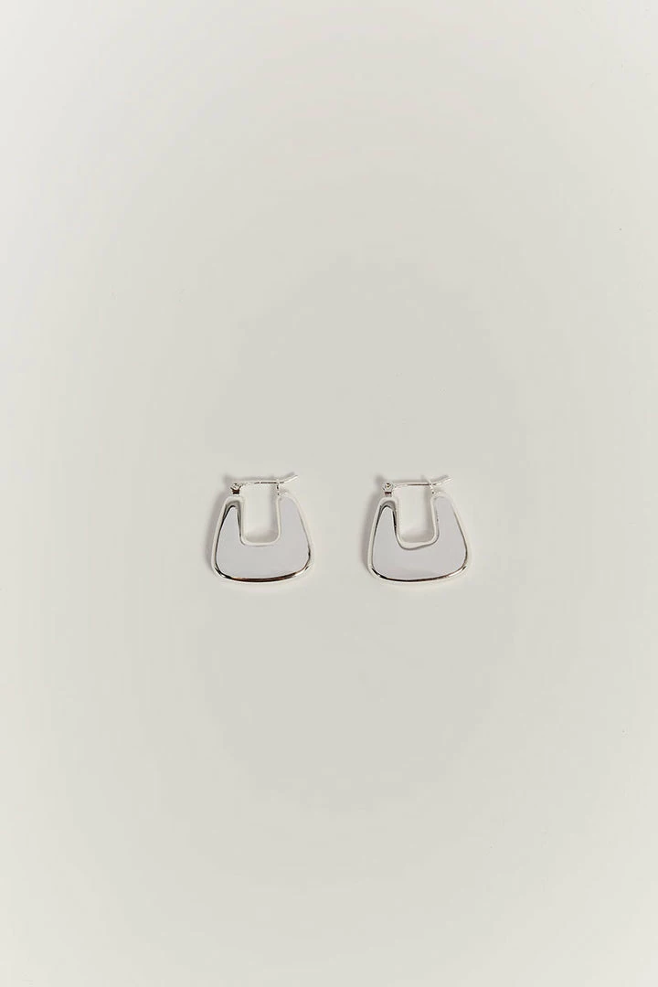 New ✔️ DISSH Boutiques GAEL SILVER EARRING ✔️ 1 DISSH Boutiques GAEL SILVER EARRING