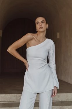 DISSH Boutiques CLOTHING SASHA WHITE ONE SHOULDER TUNIC
