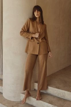 DISSH Boutiques CLOTHING KARLA CAMEL LINEN BLEND PANT