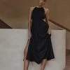 DISSH Boutiques BONNIE BLACK LINEN MIDI DRESS