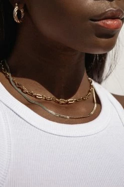 DISSH Boutiques KNITTED HAMILTON GOLD SNAKE CHAIN NECKLACE