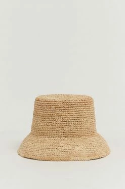 DISSH Boutiques LAURENT NATURAL BUCKET HAT