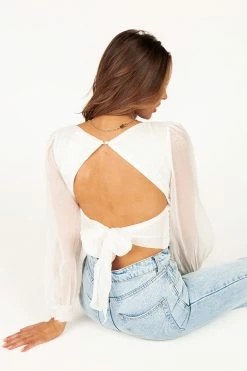 DISSH Boutiques KYLA WHITE LONG SLEEVE TOP