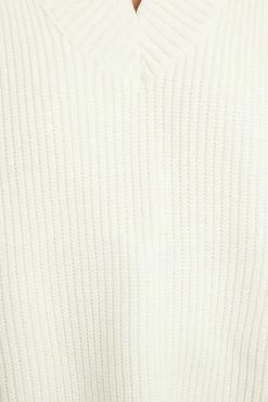 DISSH Boutiques TOPS LUCCA CREAM KNIT VEST