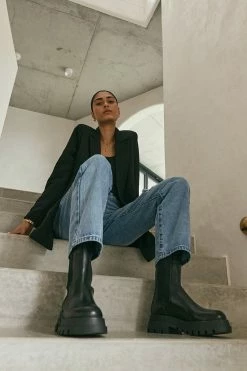 DISSH Boutiques SUNMOTION RUNWAY ALIAS MAE DOMINIC BOOT