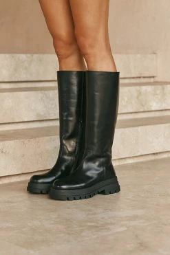 ACCESSORIES ALIAS MAE DONNI BLACK BOOT