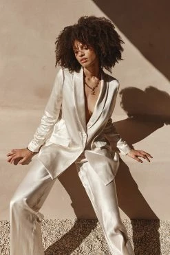 DISSH Boutiques KIAH PEARL SATIN BLAZER CLOTHING