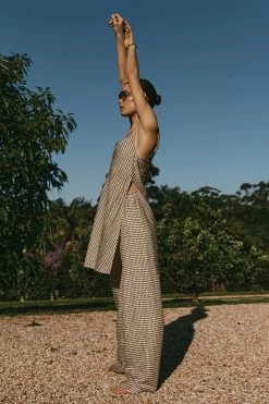 DISSH Boutiques THE BUMP FRIENDLY EDIT ALFIE BEIGE SWIRL TUNIC TOP