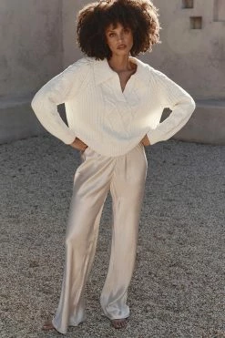 DISSH Boutiques JORDAN WHITE COLLARED KNIT JUMPER