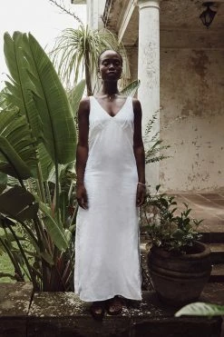 DISSH Boutiques TULLY WHITE LINEN MIDI DRESS CLOTHING