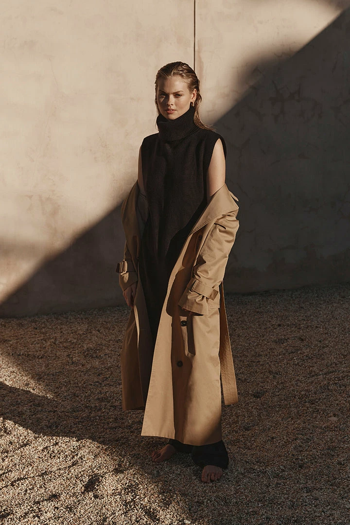 Outlet ๐ฏ DISSH Boutiques CLOTHING RORY BLACK ROLL NECK VEST ๐ฅ 1 DISSH Boutiques CLOTHING RORY BLACK ROLL NECK VEST